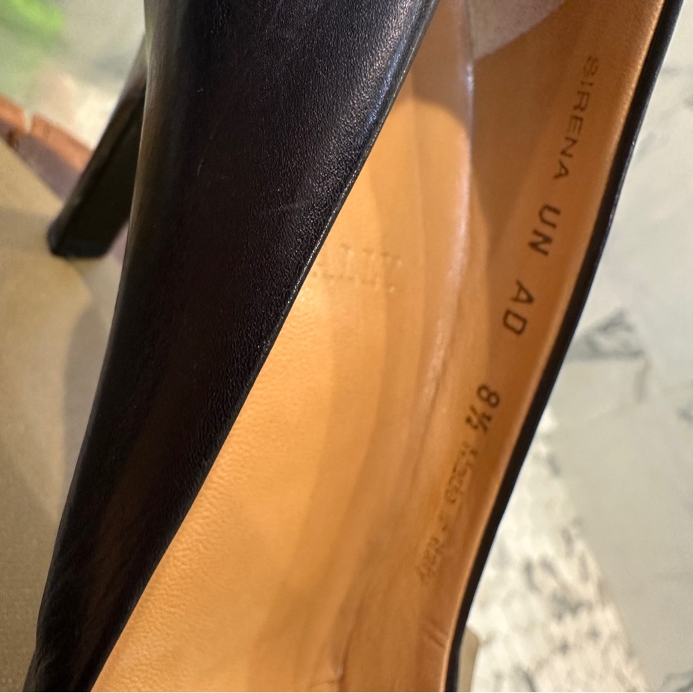 Bally | Sirena | 8.5 | Black Leather Classic Round Toe Pumps Heels - Picture 8 of 9